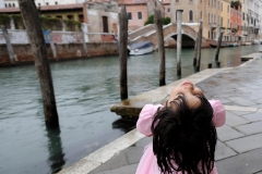 Italia - Venezia, Collegio Armeno nel quartiere di Dorsoduro. ASIA CHARAF, figlia dell'architetto libanese AHMAD CHARAF, amico della comunit� armena.